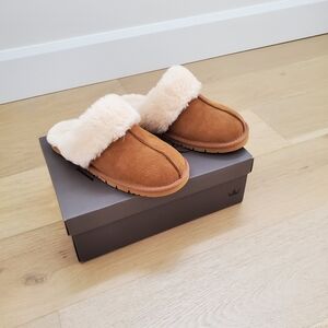 Crown Vintage Cushy Scruff Slippers size 6 - chestnut